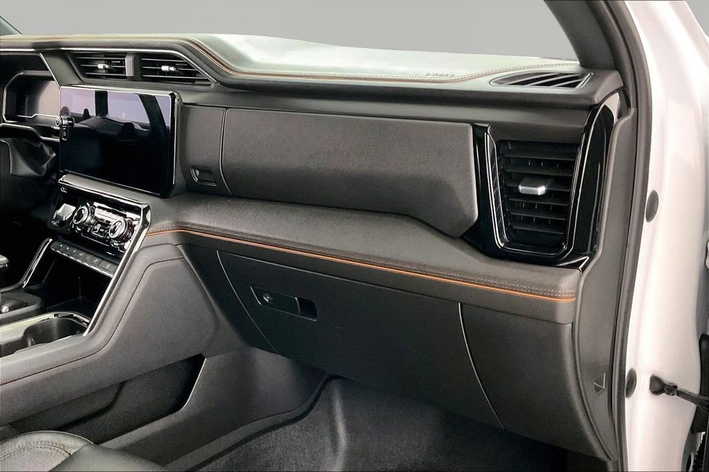 Used 2023 GMC Sierra 1500 AT4 w/ AT4 Premium Package image 23