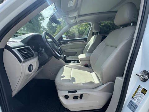 Used 2021 Volkswagen Atlas SEL AWD/4WD image 4