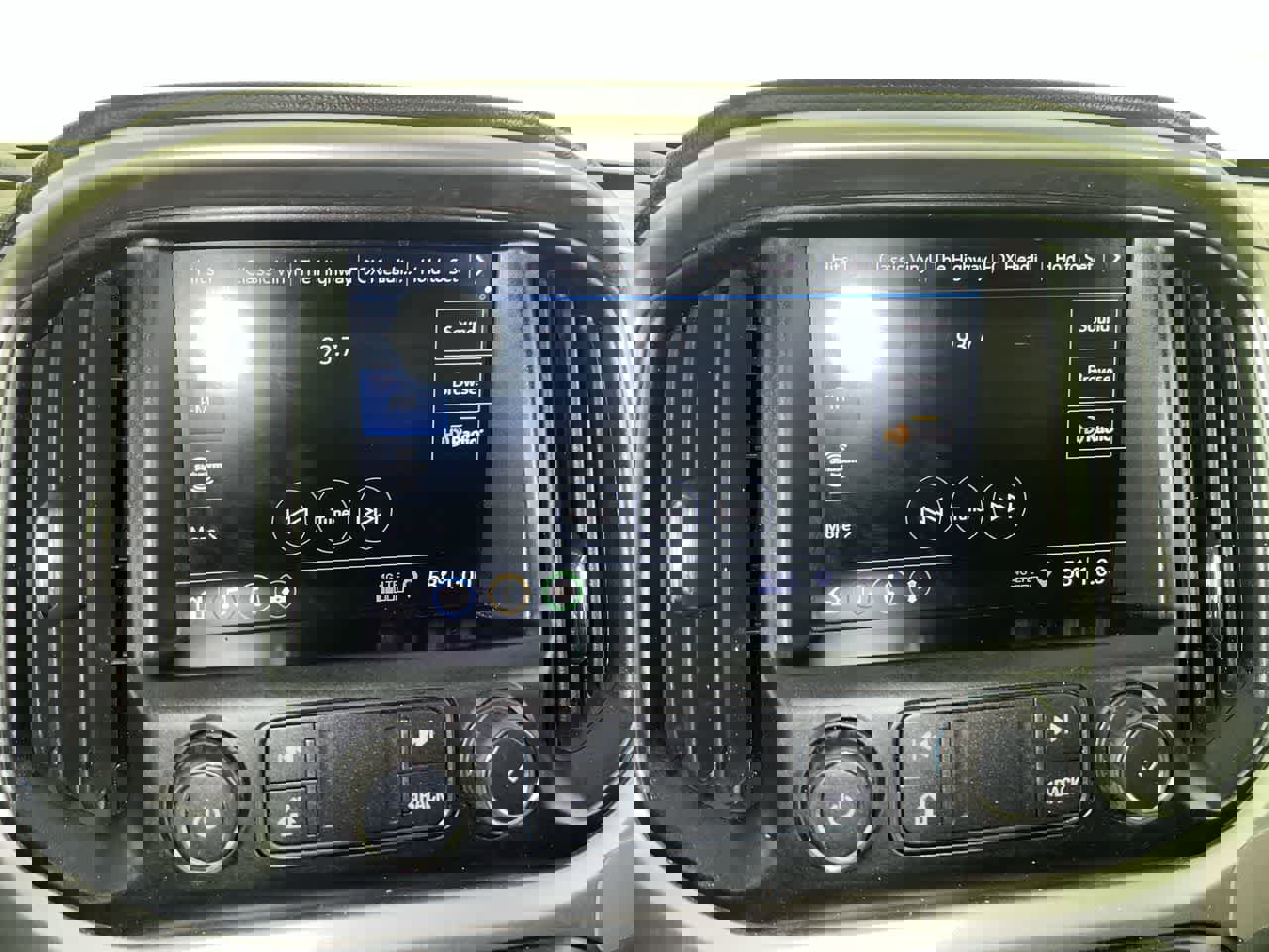 Used 2020 Chevrolet Colorado LT w/ Safety Package image 10