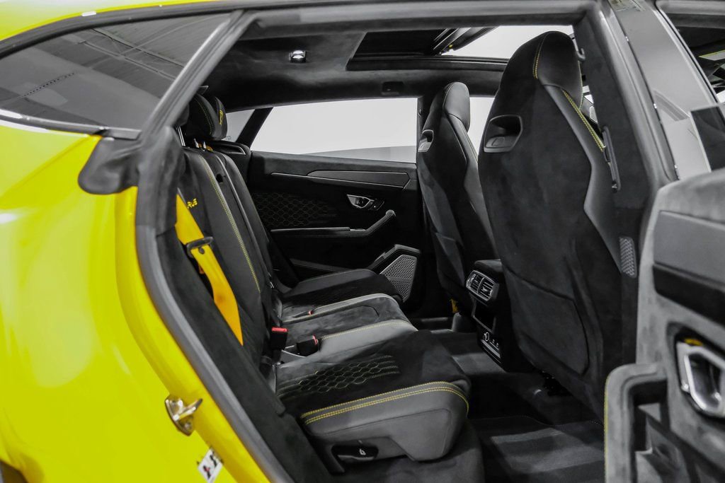 Used 2024 Lamborghini Urus Performante image 38