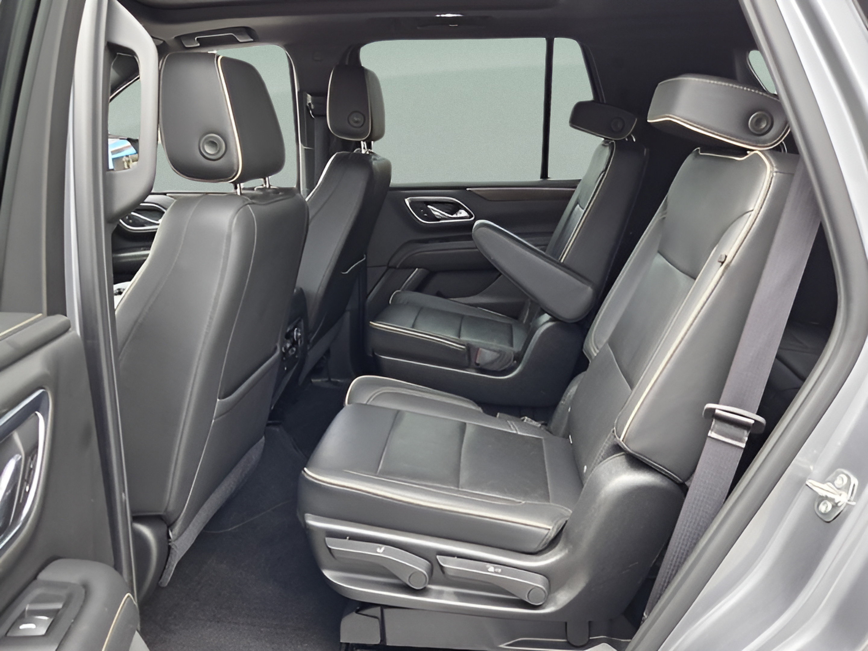 Certified 2021 Chevrolet Tahoe Premier w/ Premium Package RWD image 10