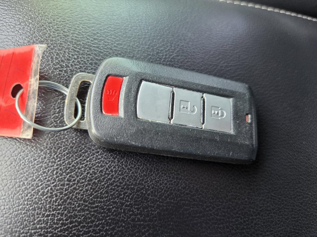Used 2022 Mitsubishi Eclipse Cross SEL FWD image 33
