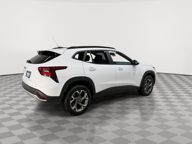 Certified 2025 Chevrolet Trax LT w/ LT Convenience Package image 11