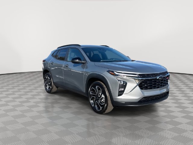New 2026 Chevrolet Trax RS w/ Driver Confidence Package FWD image 2