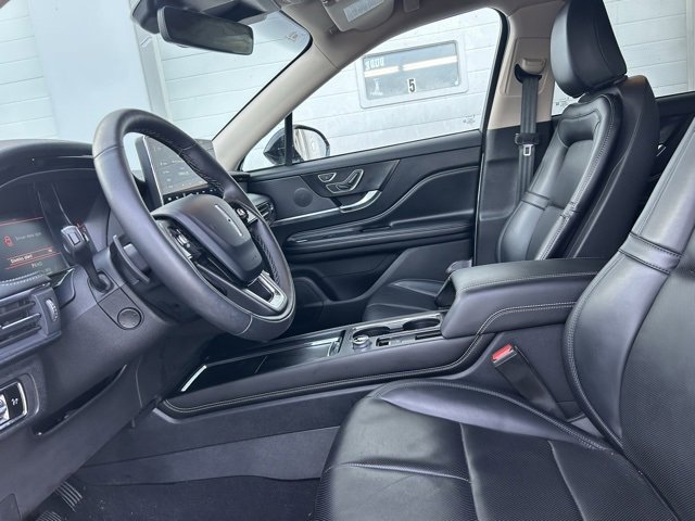 Certified 2023 Lincoln Corsair AWD w/ Equipment Group 101A image 8