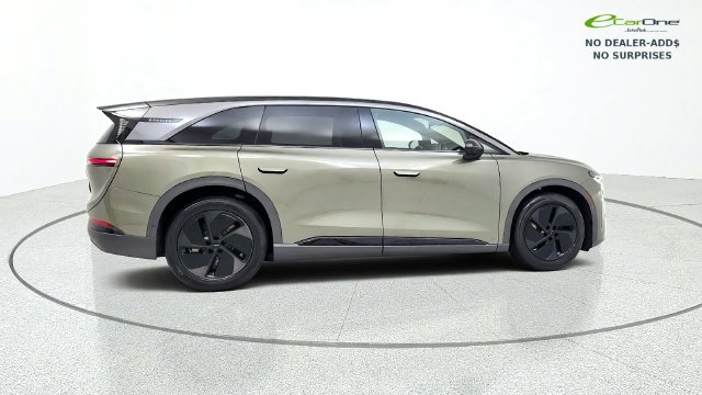 Used 2026 Lucid Gravity Grand Touring AWD/4WD image 9