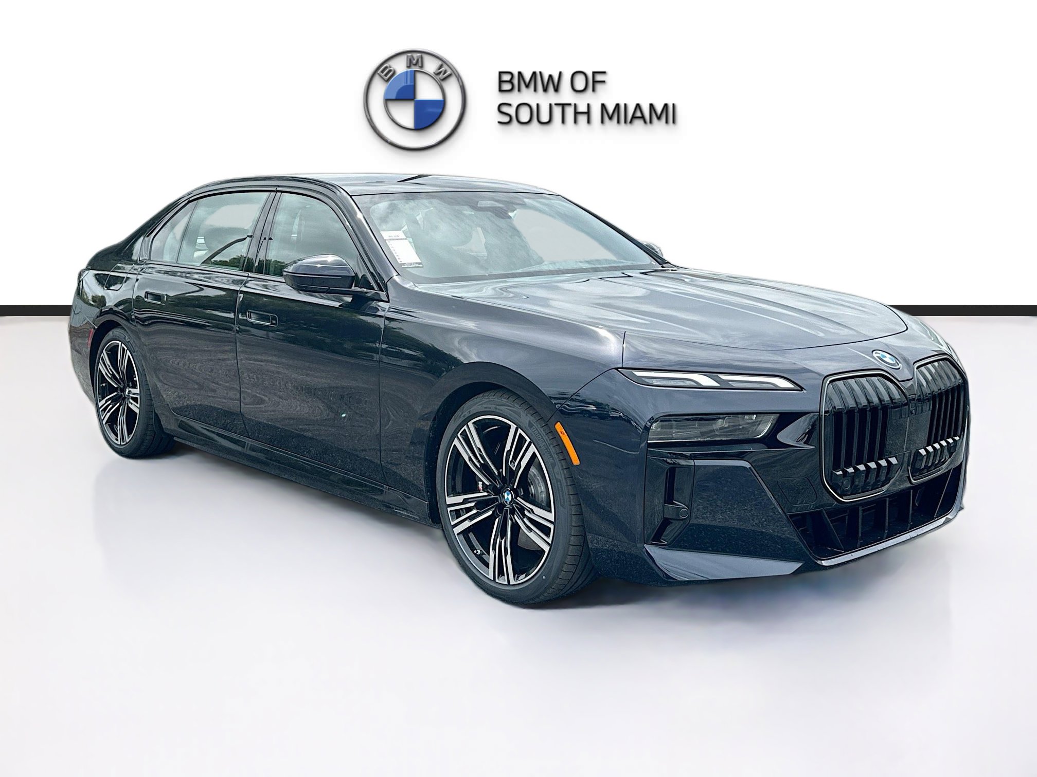 New 2026 BMW 750e xDrive w/ Premium Package AWD/4WD image 1