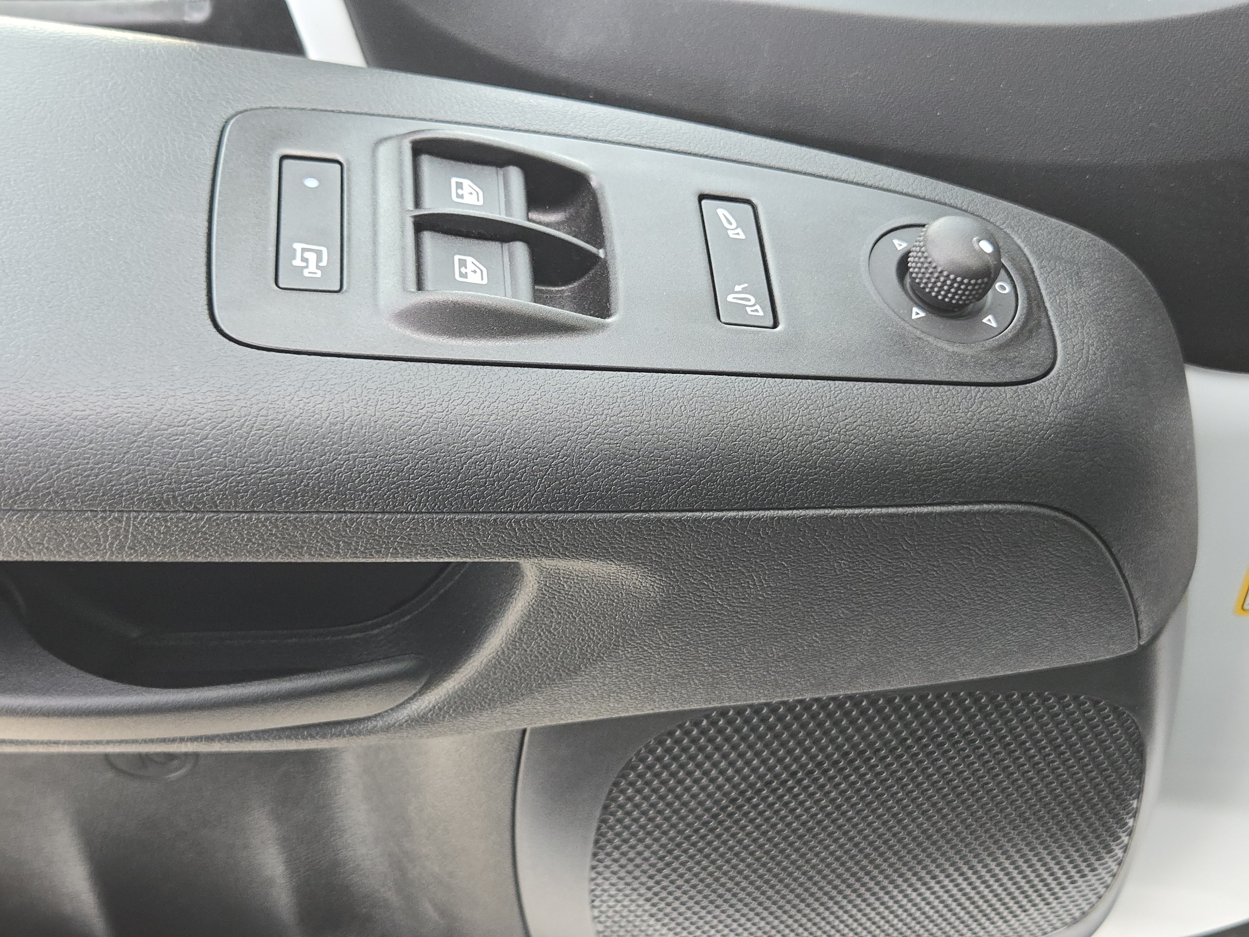 New 2026 RAM ProMaster 2500 w/ Convenience Group FWD image 17