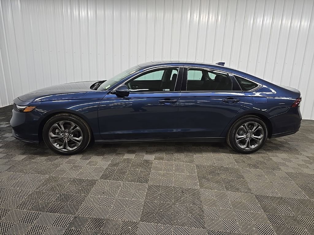 Used 2023 Honda Accord EX image 5