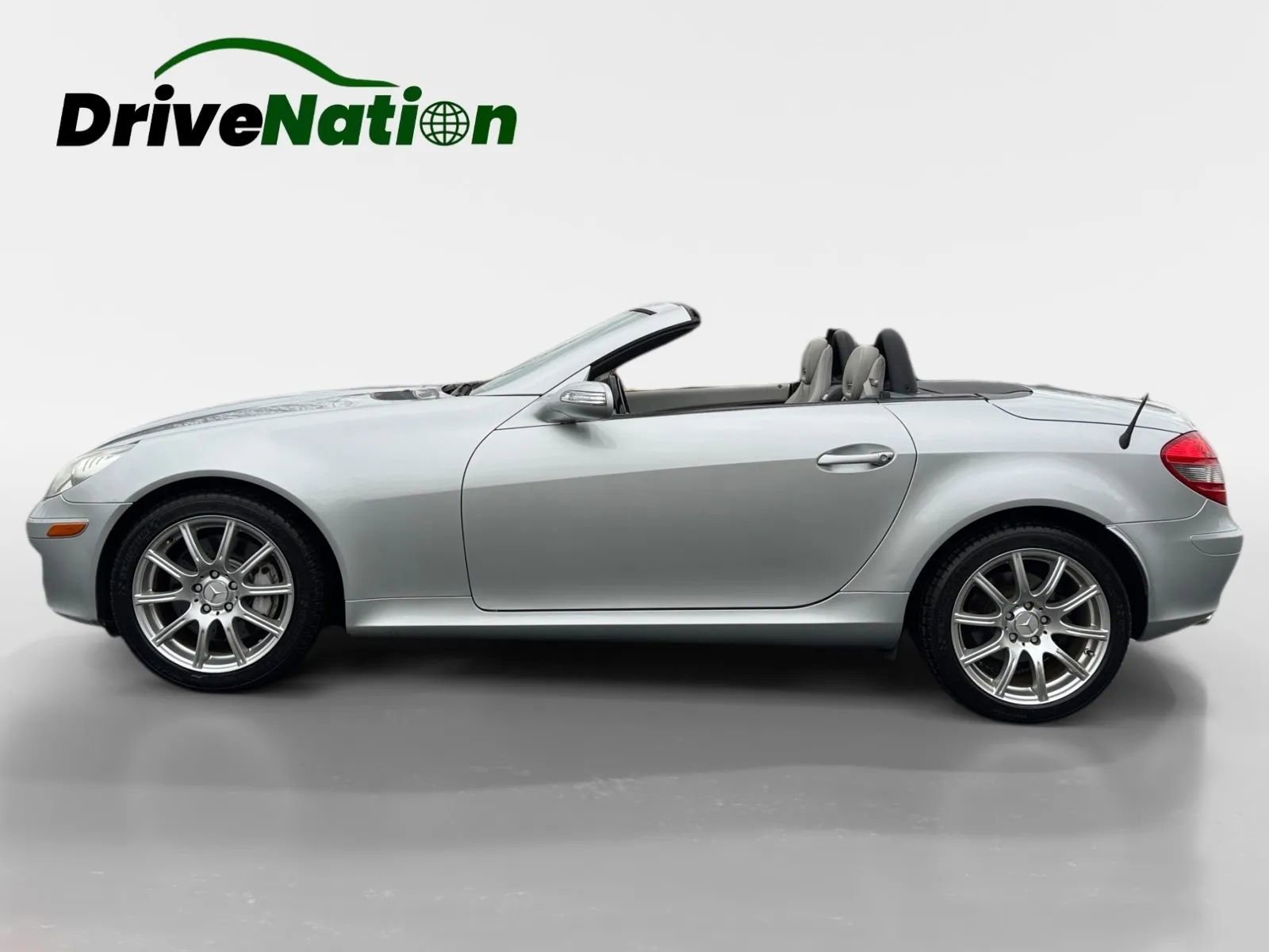 Used 2005 Mercedes-Benz SLK 350 image 10