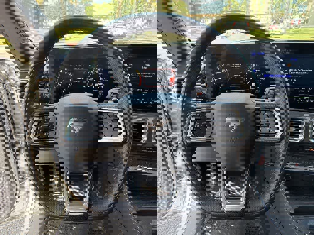 Used 2024 Ford Mustang GT Premium image 12