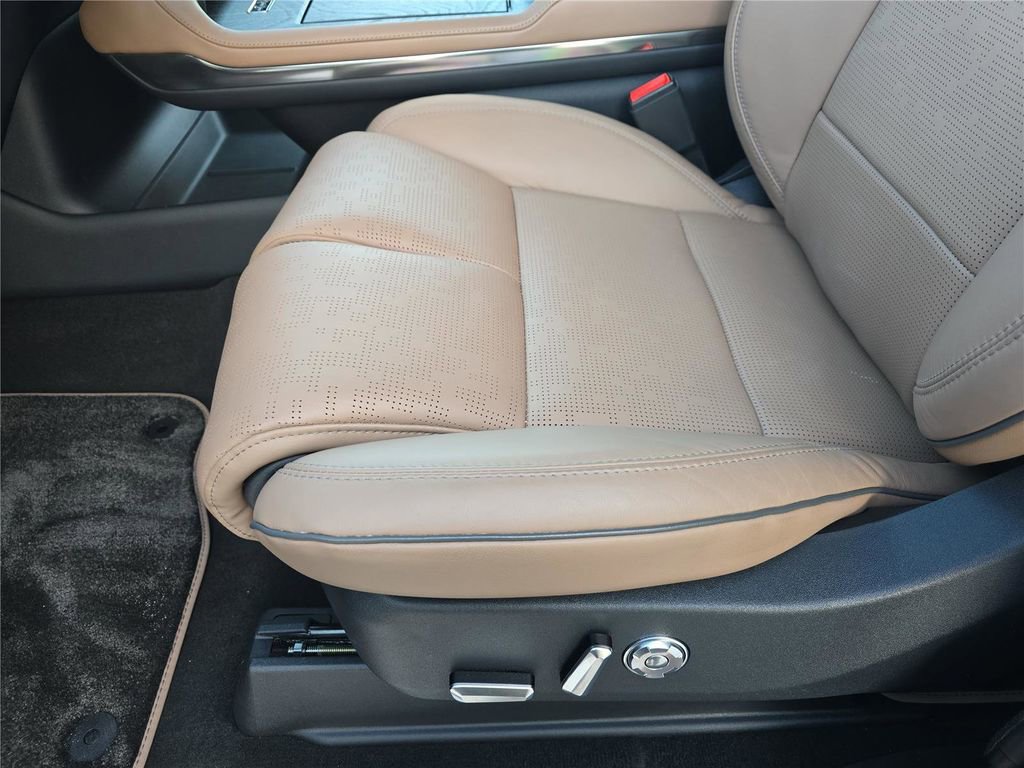New 2026 Lincoln Navigator Black Label AWD/4WD image 19