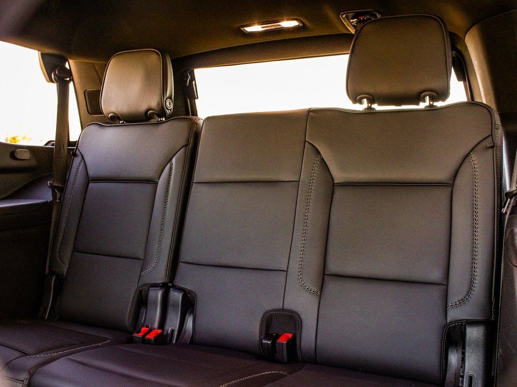 Used 2025 GMC Yukon Denali image 38