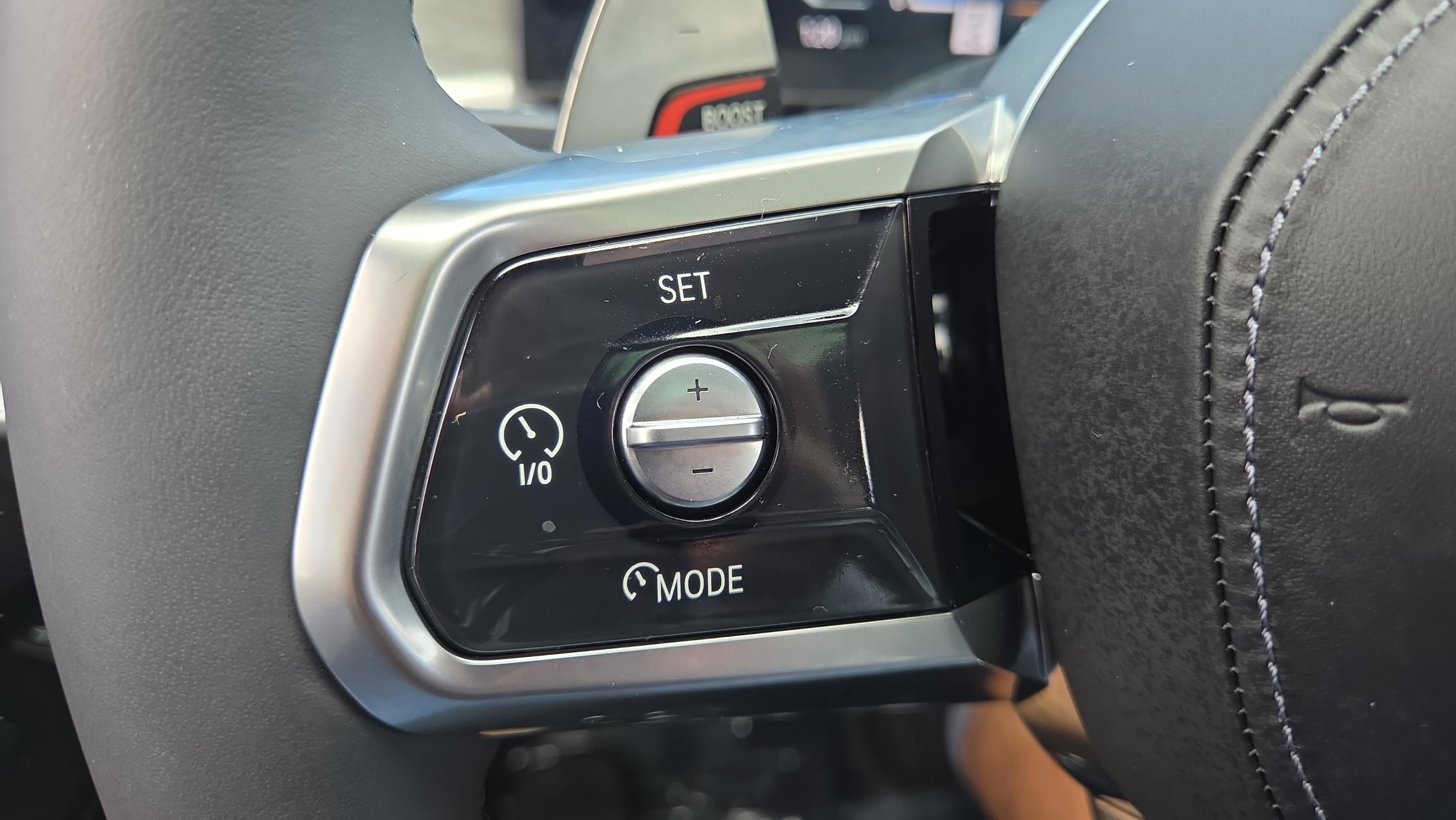 Used 2026 BMW 750e xDrive w/ Luxury Rear Seating Package AWD/4WD image 26