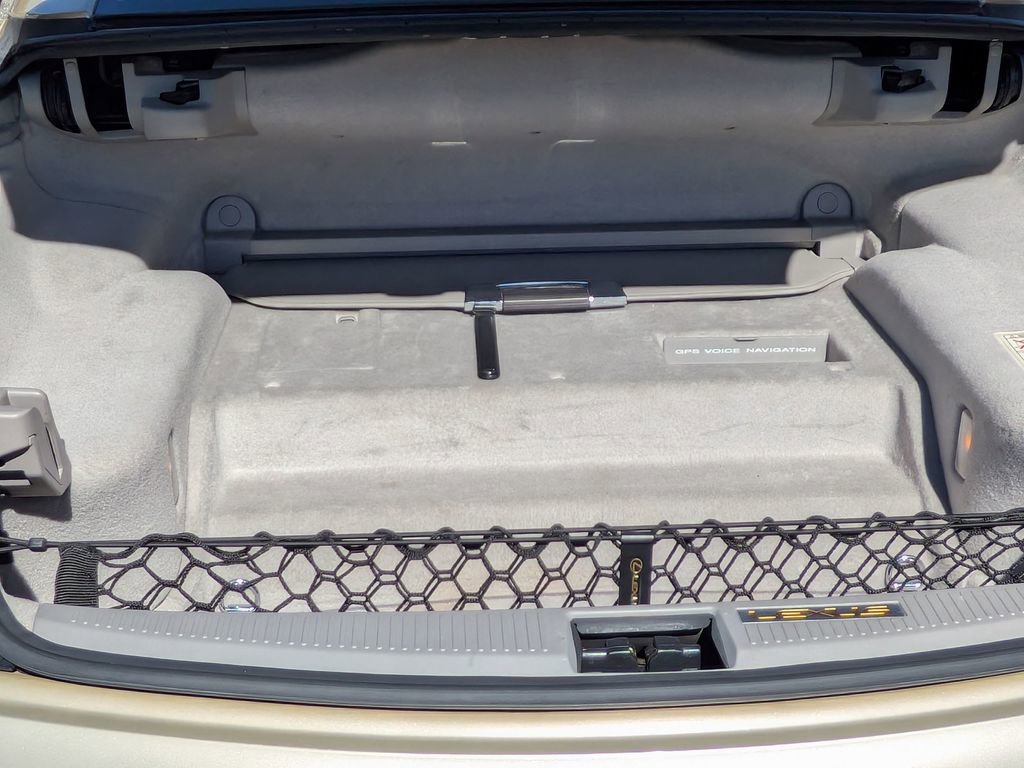 Used 2006 Lexus SC 430 Convertible w/ Preferred Accessory Pkg image 28