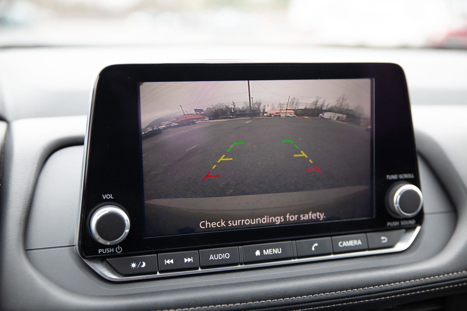 Used 2025 Nissan Rogue SV image 17