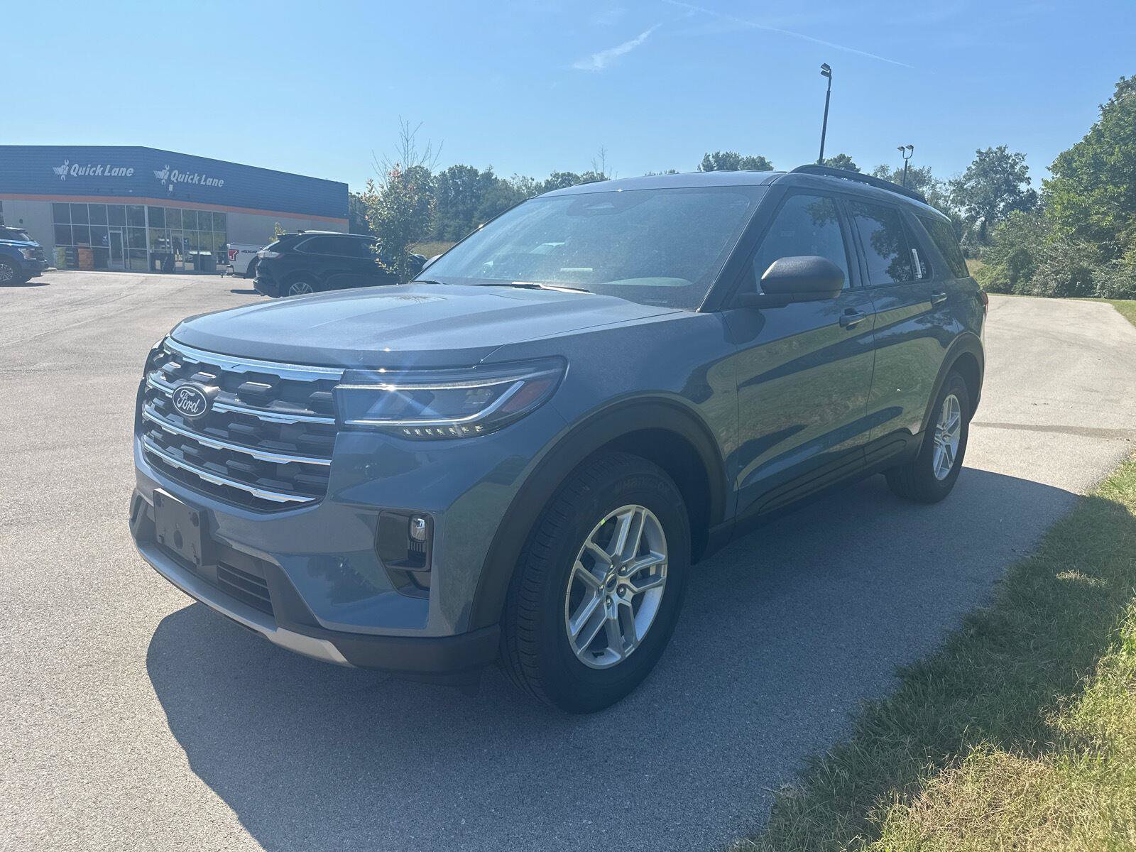 New 2027 Ford Explorer Active w/ Active Comfort Package AWD/4WD image 5