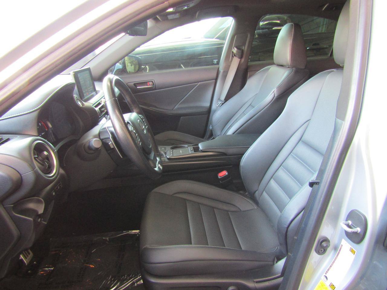 Used 2022 Lexus IS 350 F Sport w/ Accessory Package RWD image 9