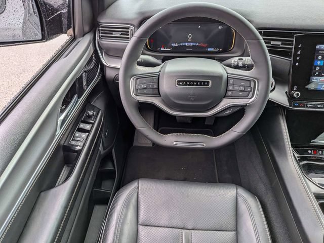 Used 2023 Jeep Wagoneer Series II RWD image 16