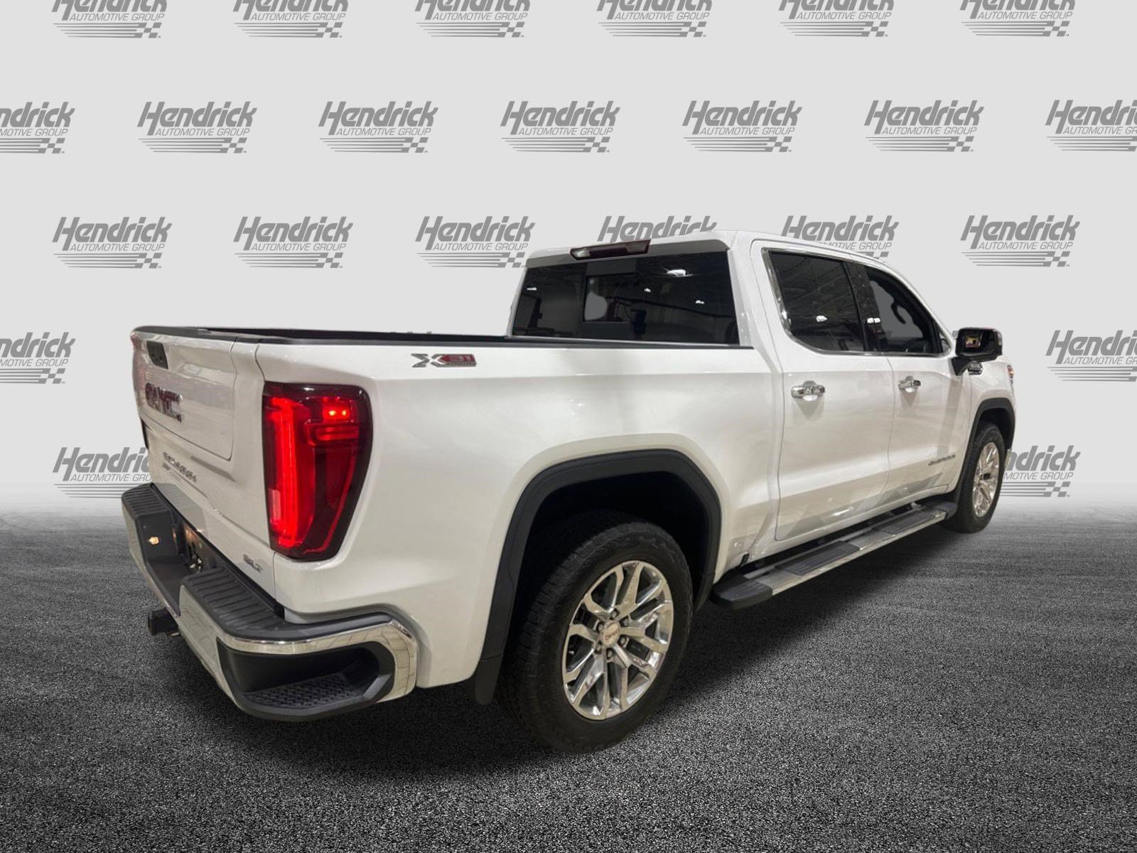 Used 2020 GMC Sierra 1500 SLT w/ SLT Premium Package AWD/4WD image 6