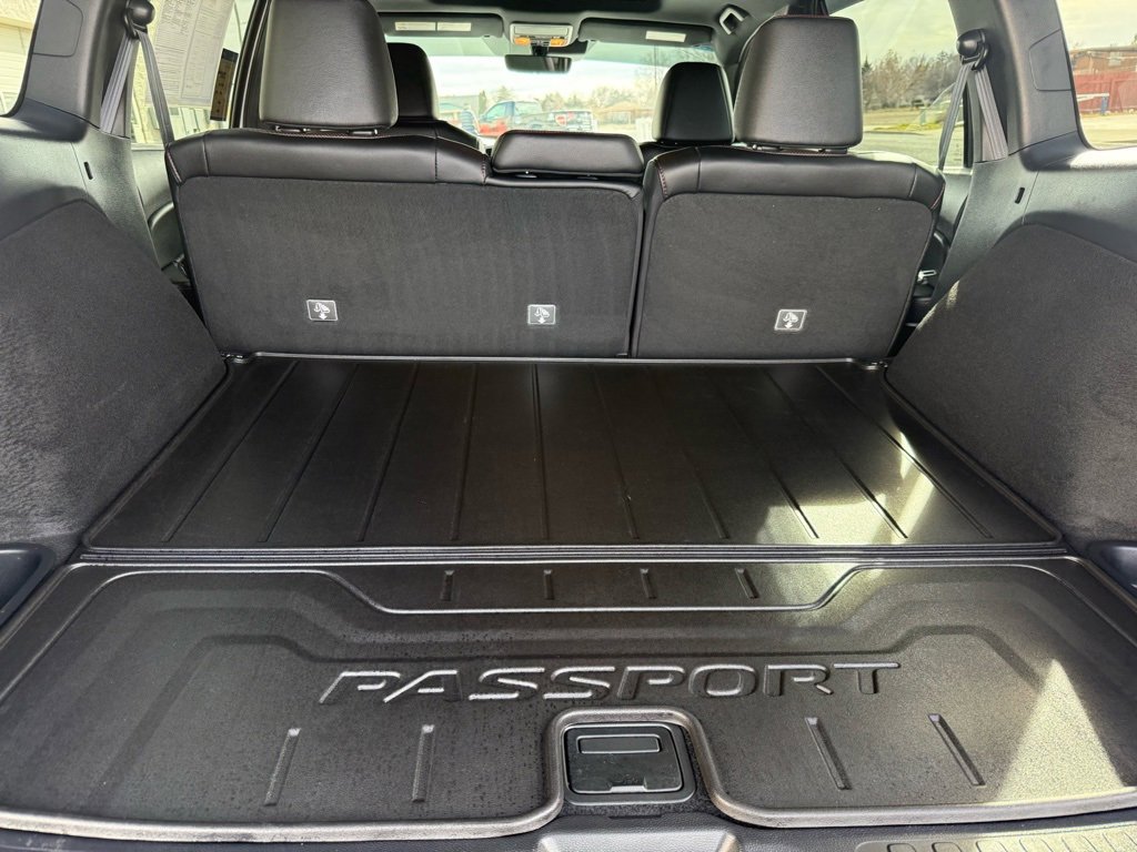 Used 2025 Honda Passport Black Edition image 13