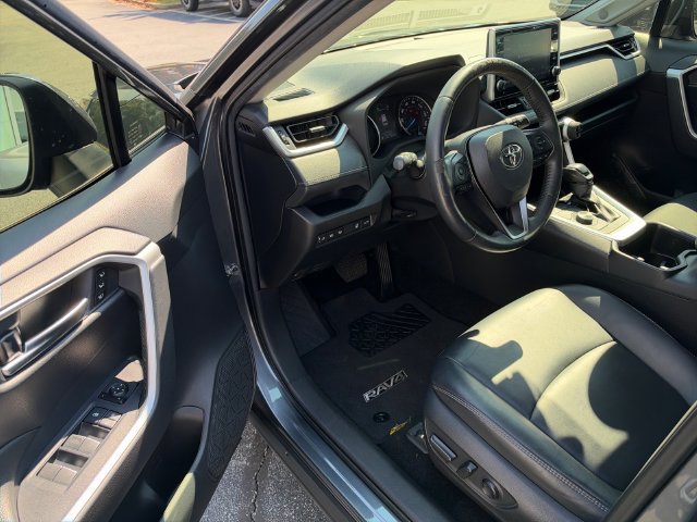 Used 2022 Toyota RAV4 XLE Premium AWD/4WD image 11