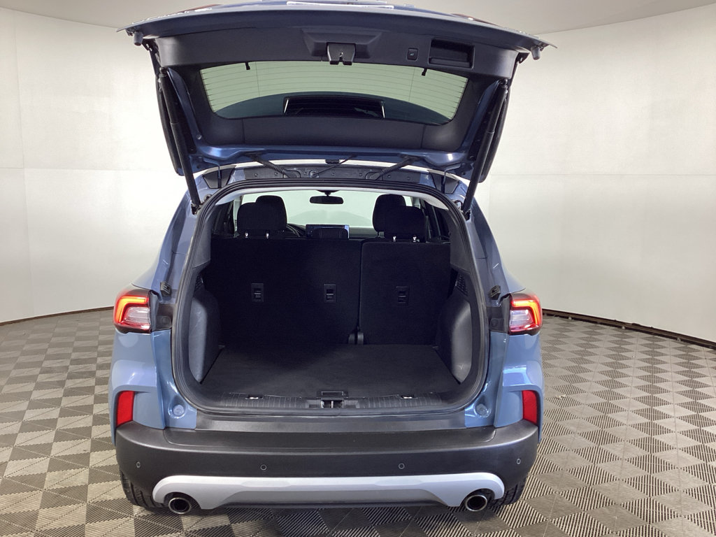 Used 2023 Ford Escape Active w/ Tech Pack #1 AWD/4WD image 28