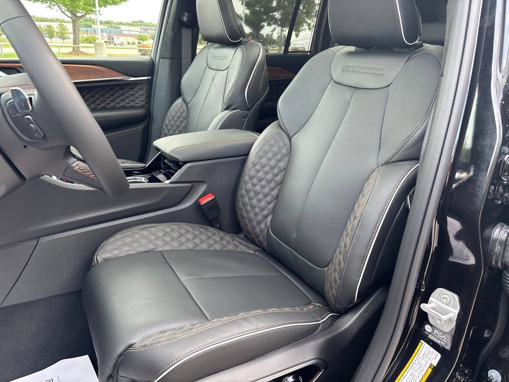 New 2027 Jeep Grand Cherokee Summit AWD/4WD image 37