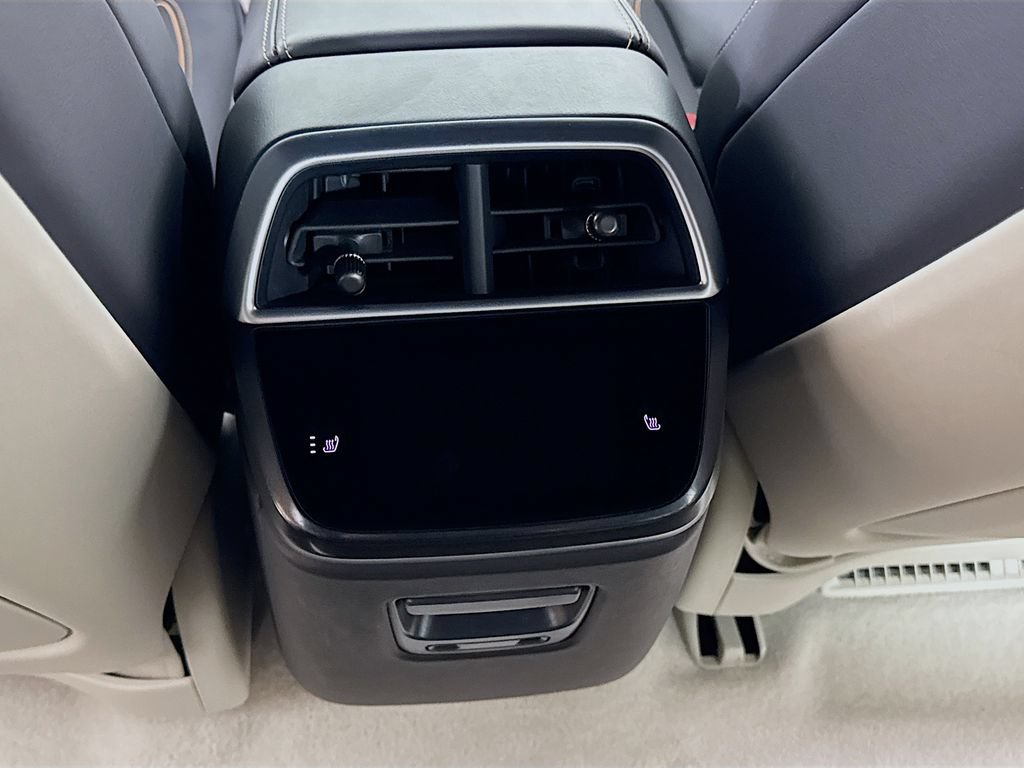Used 2024 Lucid Air Pure RWD image 16