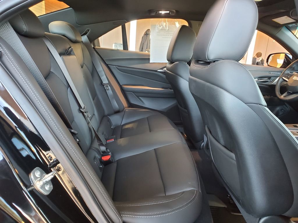Used 2025 Cadillac CT4 Premium Luxury image 41