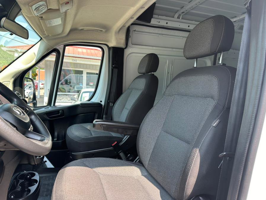 Used 2023 RAM ProMaster 2500 image 14