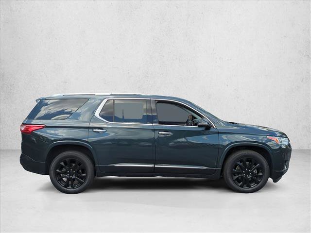 Used 2020 Chevrolet Traverse Premier w/ LPO, Blackout Package FWD image 4