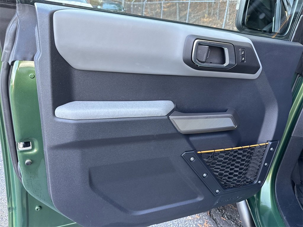 Used 2023 Ford Bronco Badlands image 10