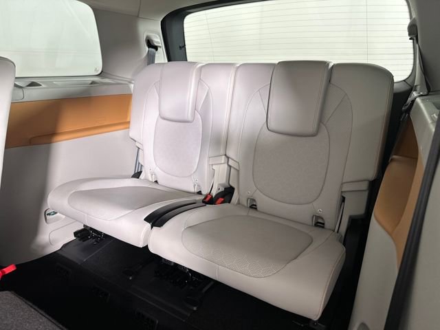 Used 2025 Volkswagen ID. Buzz 1st Edition image 26