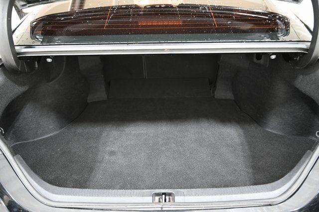 Used 2019 Toyota Camry LE image 19