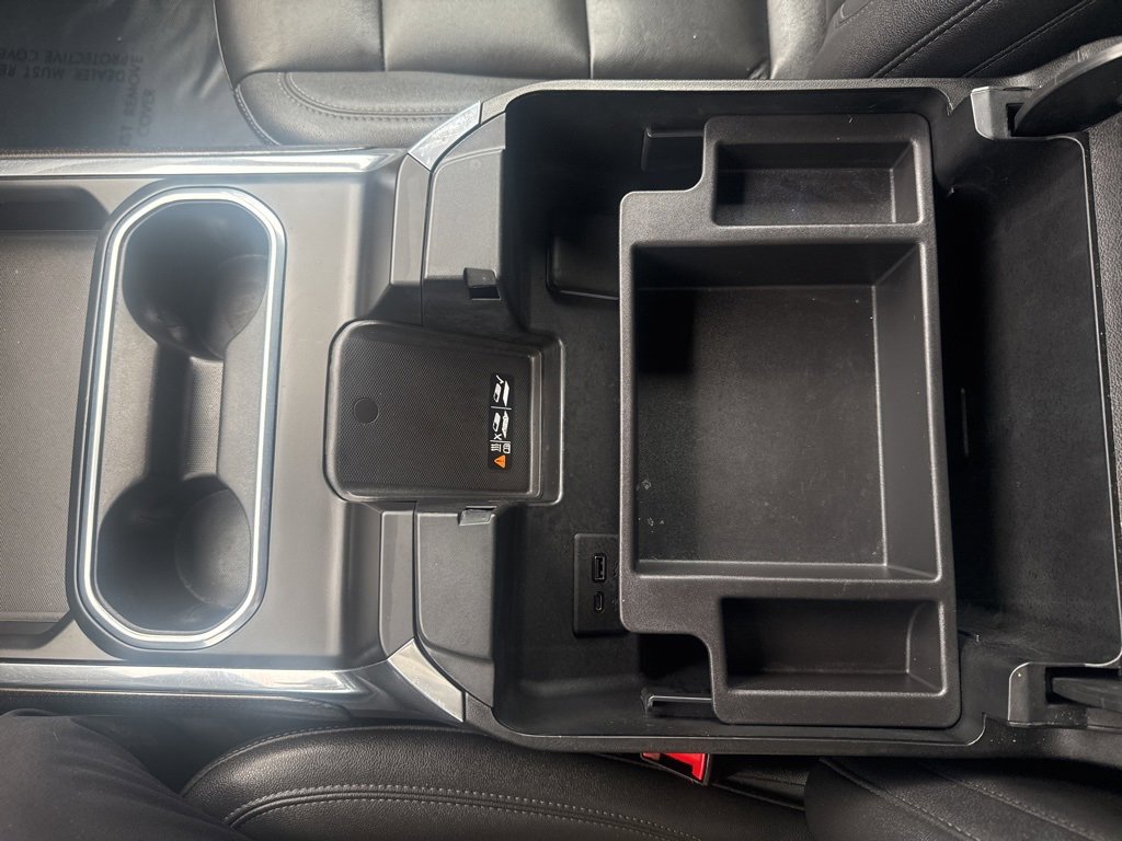 Used 2024 Chevrolet Silverado 2500 LT w/ Midnight Edition image 28