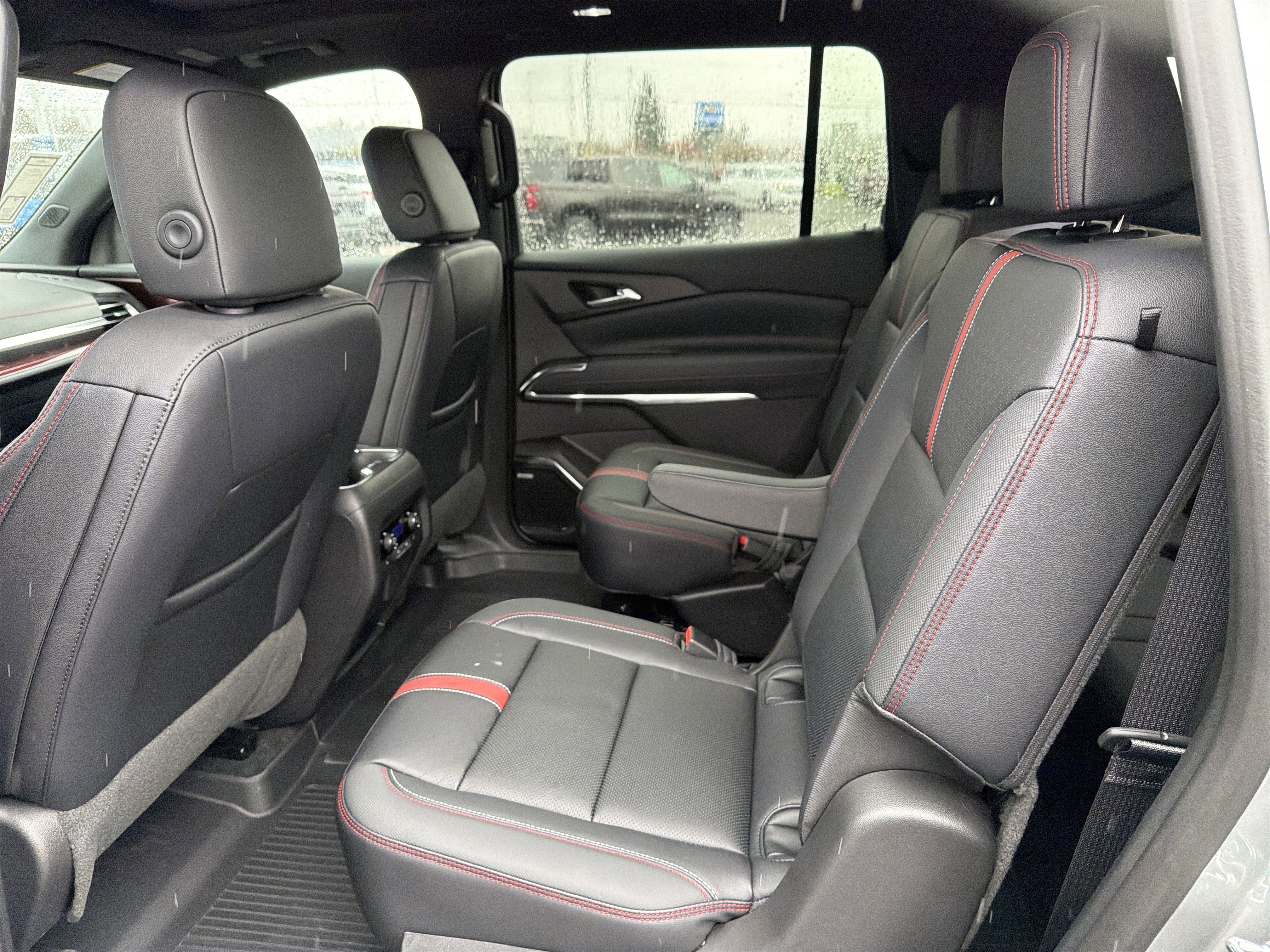 New 2026 Chevrolet Traverse RS image 11