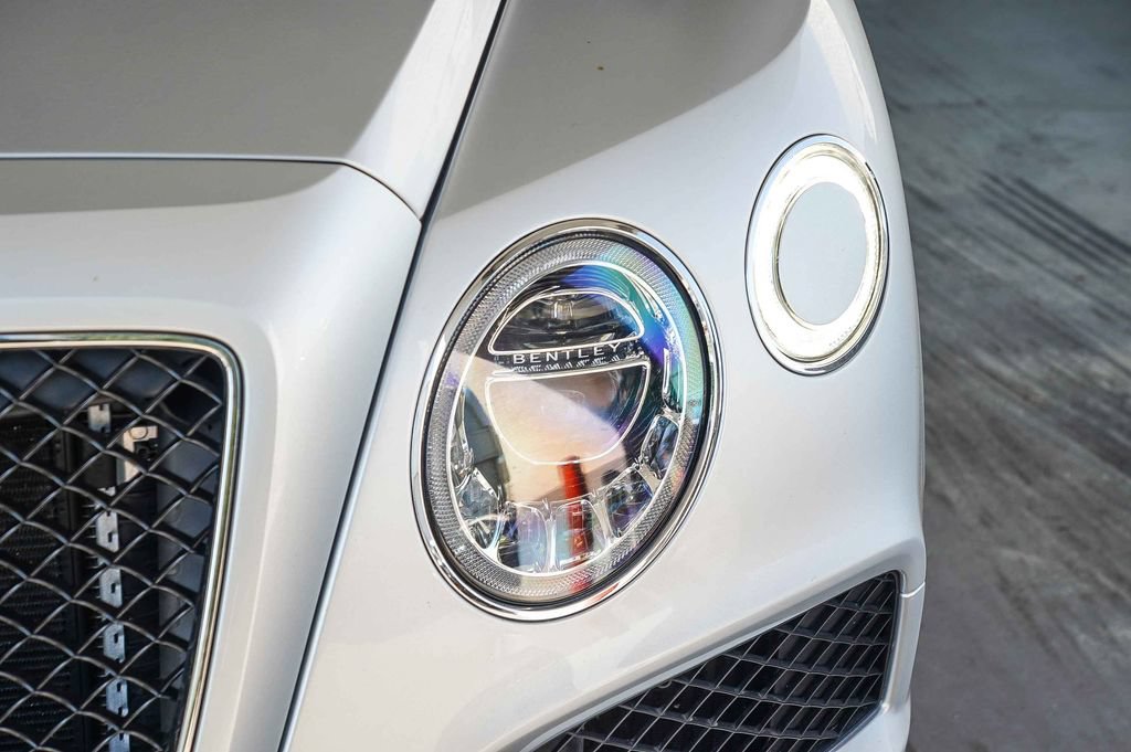Used 2019 Bentley Bentayga AWD/4WD image 8