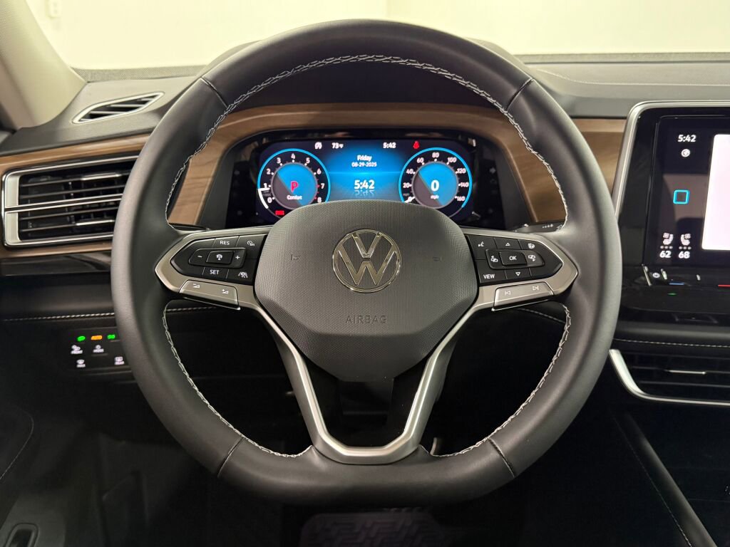New 2026 Volkswagen Atlas SE image 12