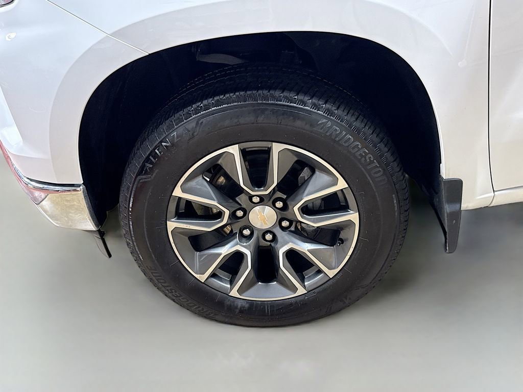 Used 2024 Chevrolet Silverado 1500 LT image 31