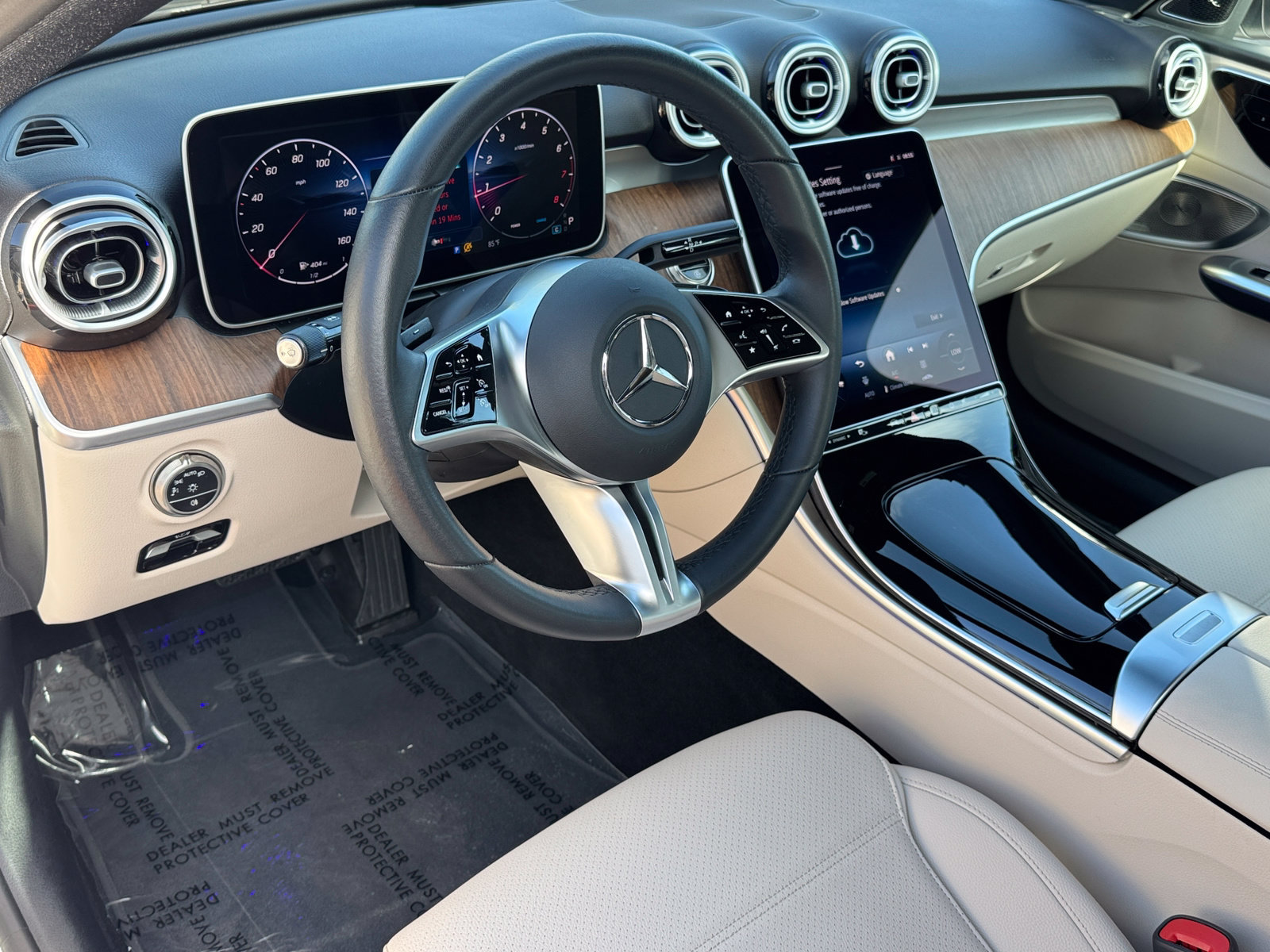 Used 2025 Mercedes-Benz C 300 Sedan image 18