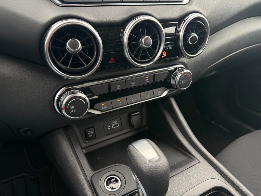 Used 2025 Nissan Sentra S image 19