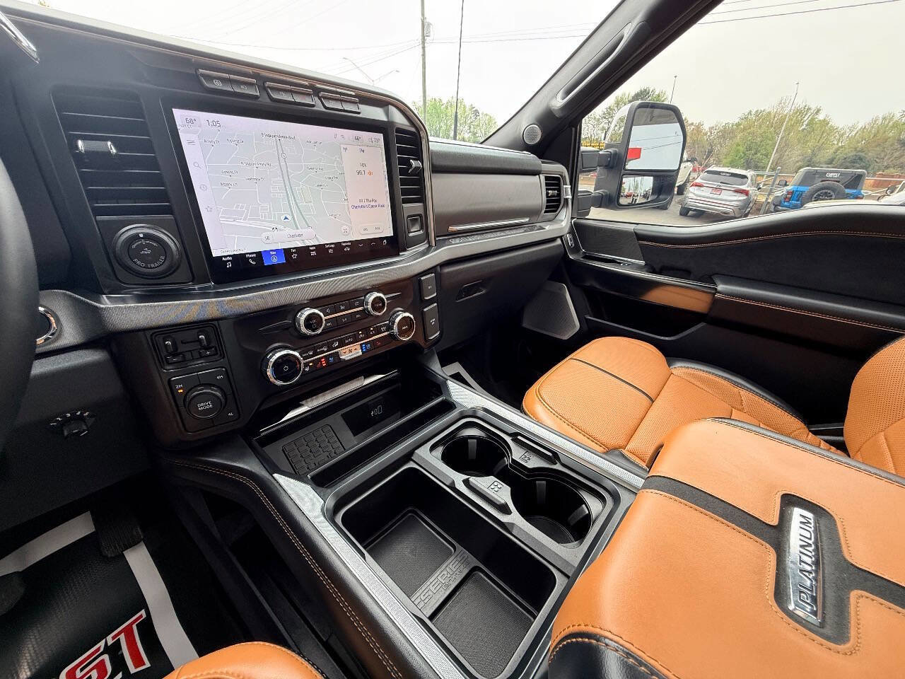 Used 2024 Ford F450 Platinum w/ FX4 Off-Road Package image 34