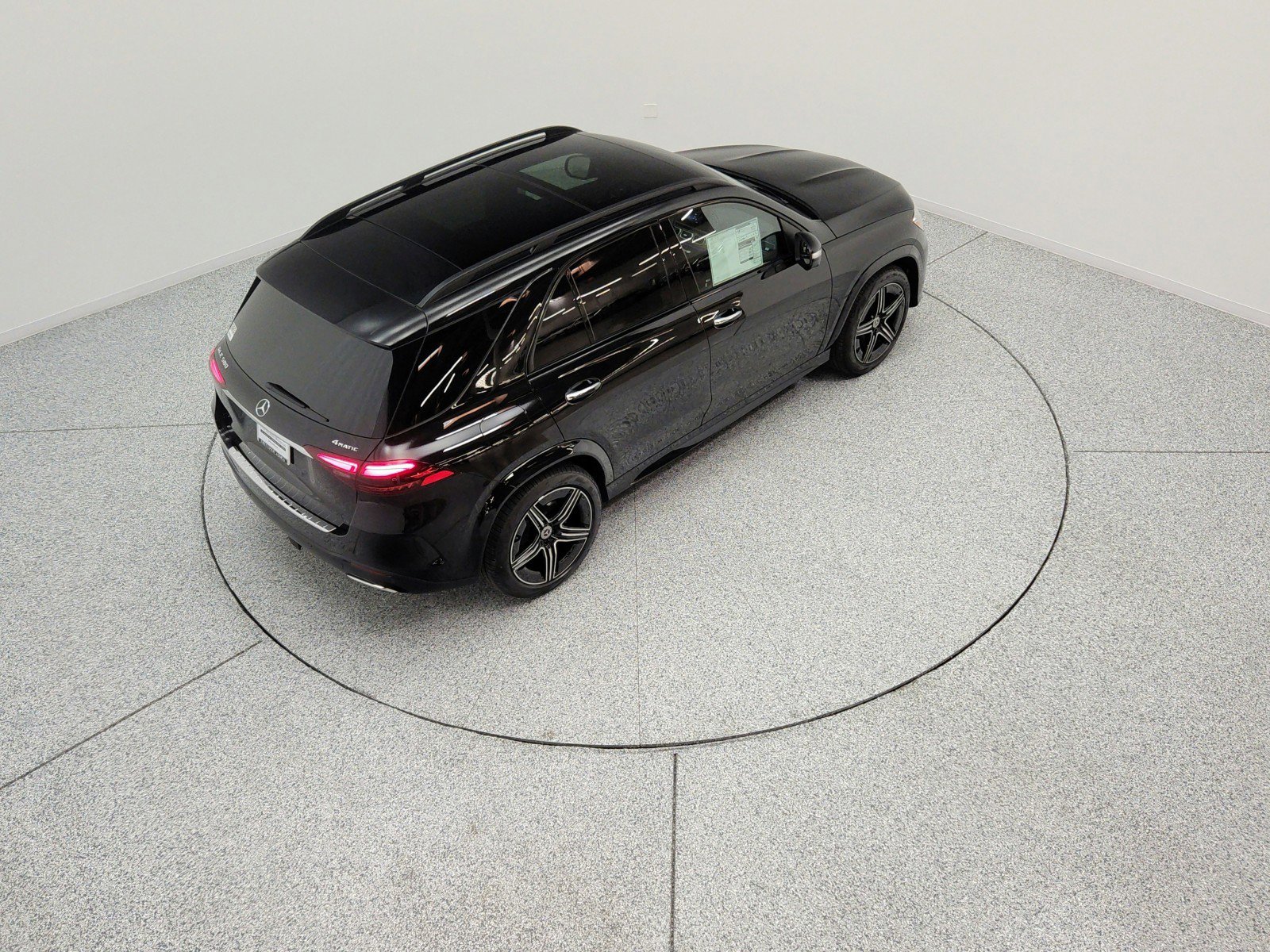 New 2026 Mercedes-Benz GLE 580 4MATIC image 13