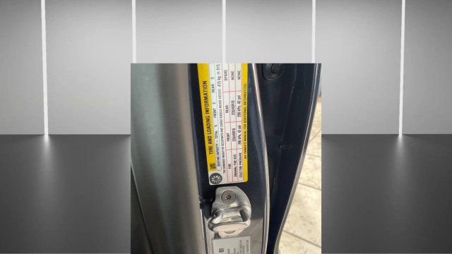 Used 2025 Tesla Model 3 Long Range RWD image 17