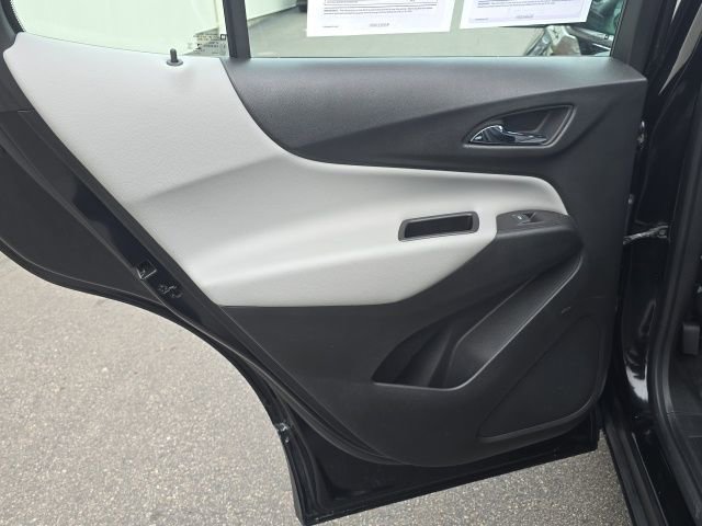 Used 2019 Chevrolet Equinox LS image 19