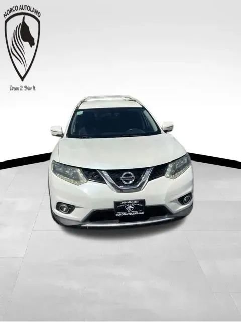 Used 2015 Nissan Rogue SV w/ SV Premium Package FWD image 2