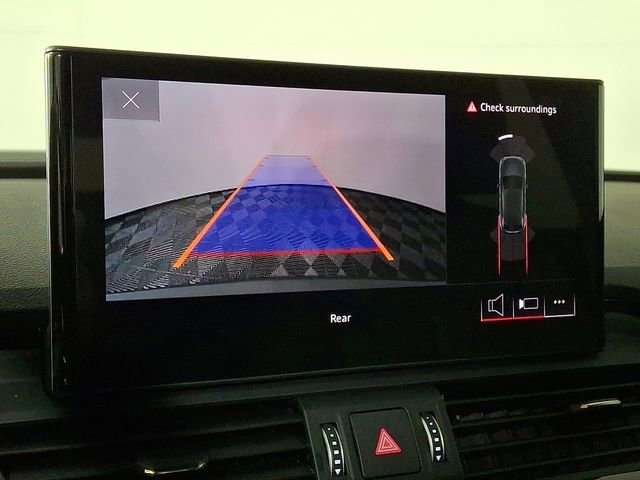 Used 2023 Audi Q5 2.0T Premium w/ Convenience Package image 4