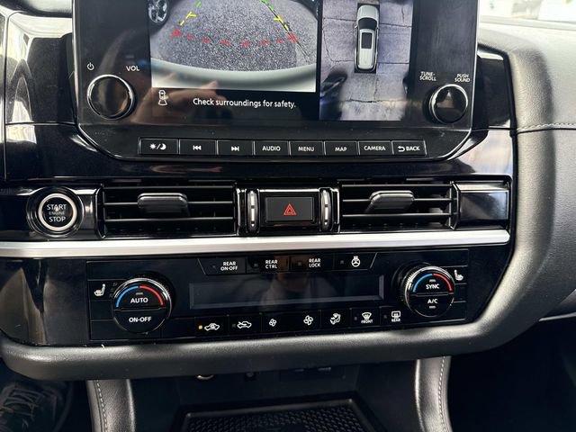 Used 2023 Nissan Pathfinder SL image 27