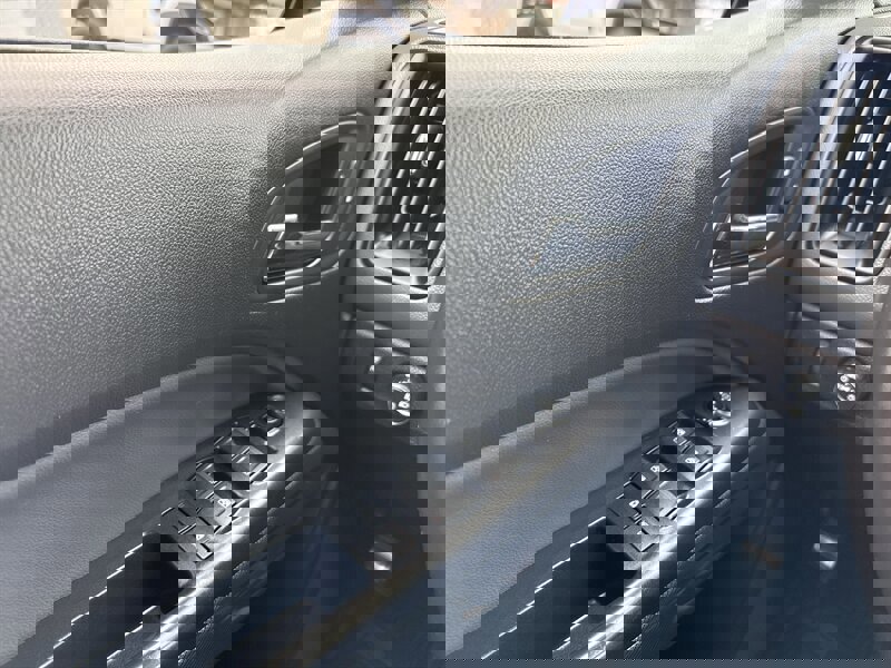 Used 2019 Chevrolet Colorado Z71 image 46